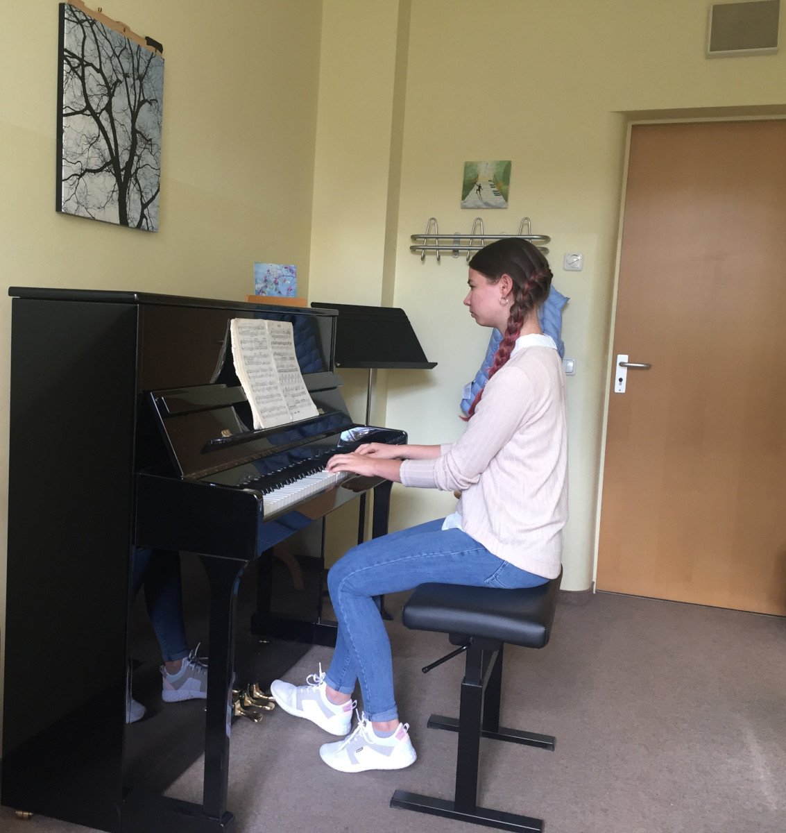 Klavierunterricht im Übungsraum
