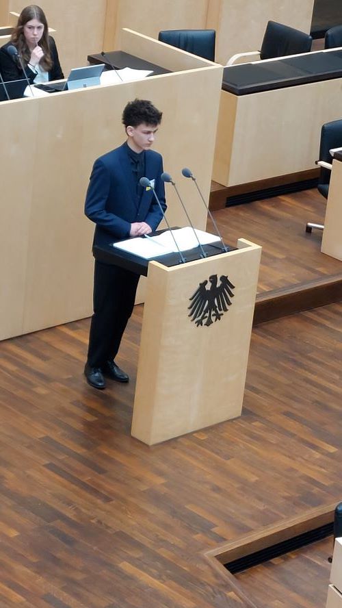 Till - der Delegierte Polens - hat das Wort